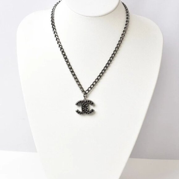 CHANEL CC Logo Black Rhinestone Pendant Necklace 18" Silver Tone 06A Auth w/Box - Picture 2 of 6